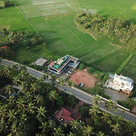 Paddyfield Inn Mananthavady Bagian luar foto