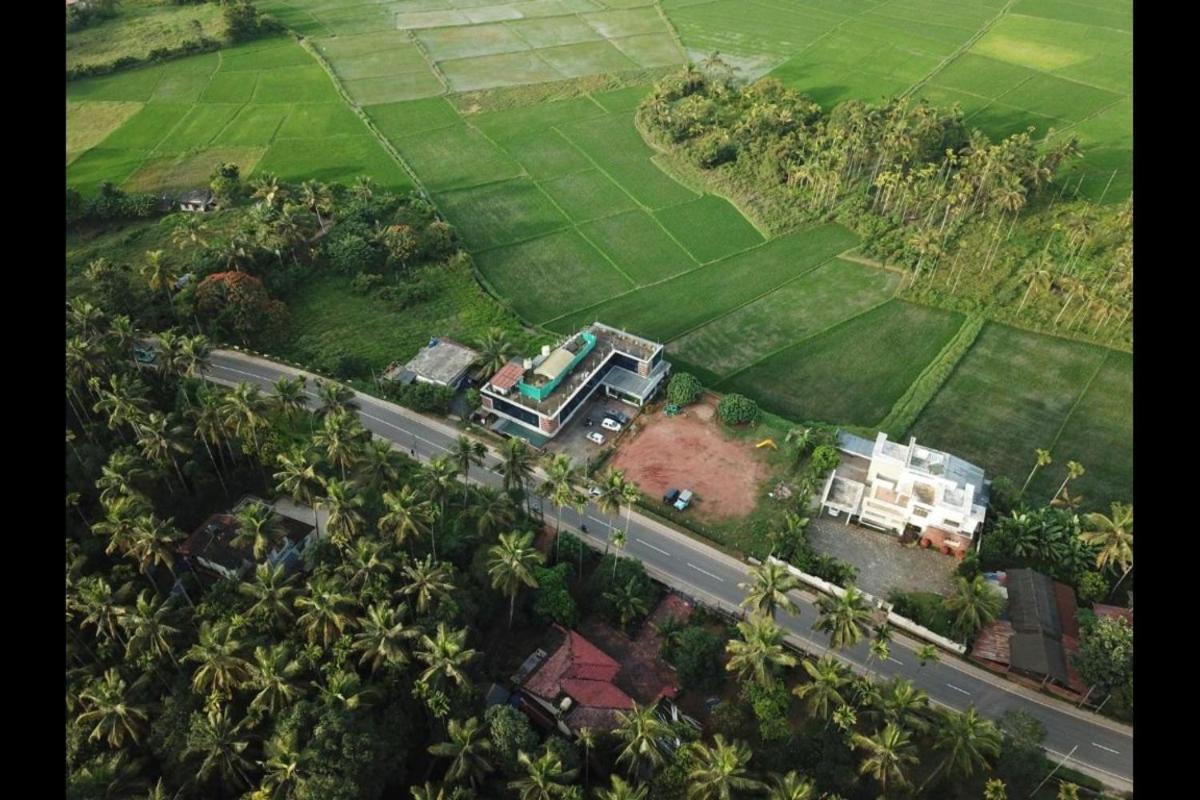 Paddyfield Inn Mananthavady Bagian luar foto